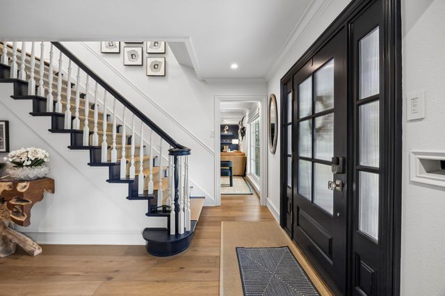 6671 Gaston Avenue, Dallas, TX 75214