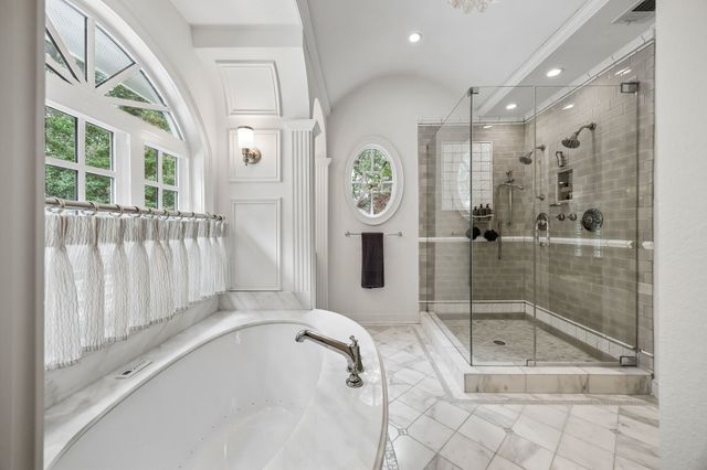 6671 Gaston Avenue, Dallas, TX 75214