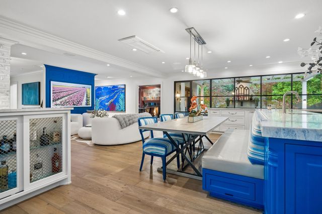6671 Gaston Avenue, Dallas, TX 75214