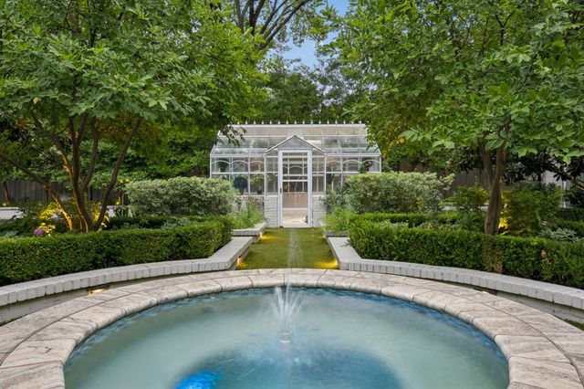6671 Gaston Avenue, Dallas, TX 75214