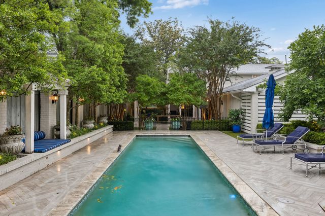 6671 Gaston Avenue, Dallas, TX 75214