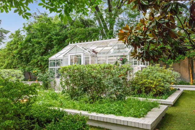6671 Gaston Avenue, Dallas, TX 75214
