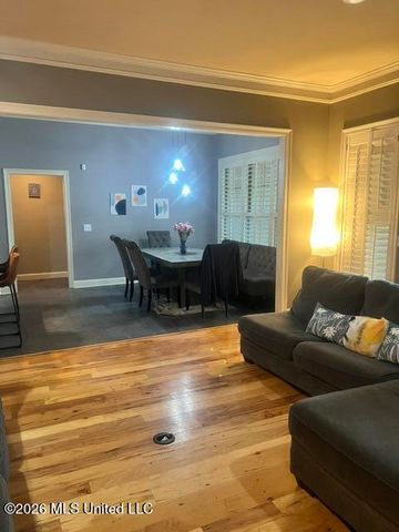 1135 Martingale Road, Jackson, MS 39206