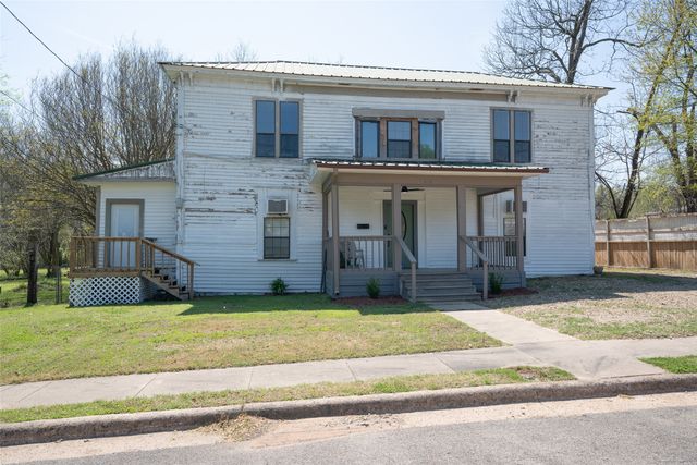 631 W Austin, Paris, TX 75460