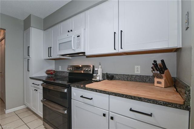 2700 Seashore CV, Virginia Beach, VA 23454