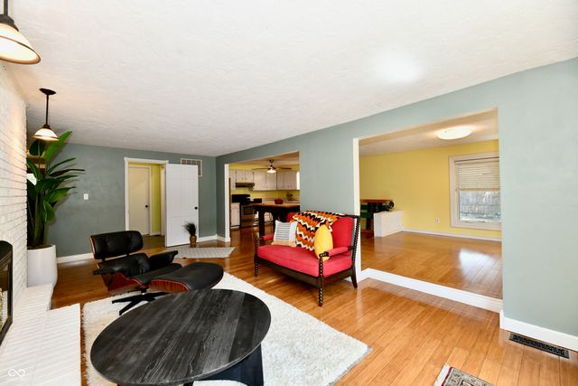 1023 Pendle Hill Avenue, Pendleton, IN 46064