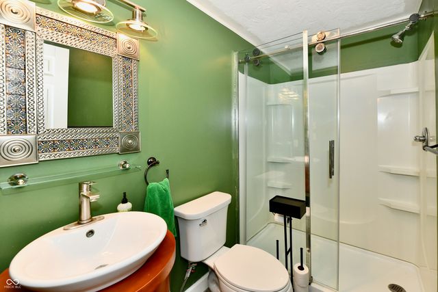 1023 Pendle Hill Avenue, Pendleton, IN 46064