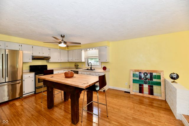 1023 Pendle Hill Avenue, Pendleton, IN 46064