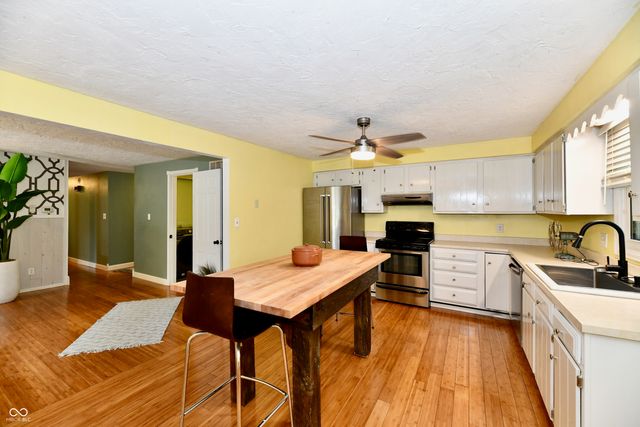 1023 Pendle Hill Avenue, Pendleton, IN 46064