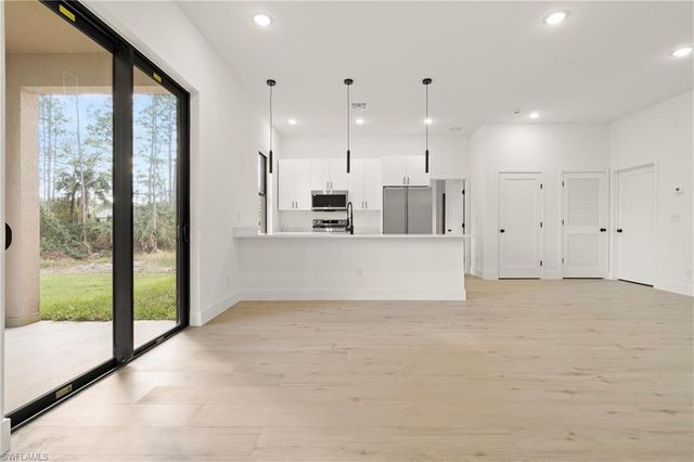 2717 20th ST W, Lehigh Acres, FL 33971