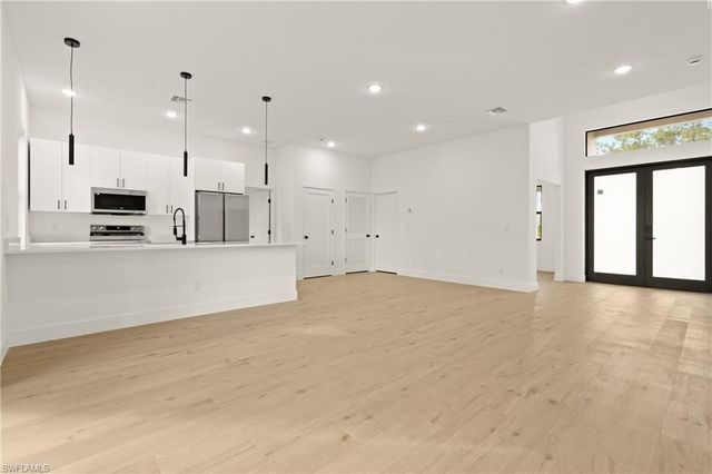 2717 20th ST W, Lehigh Acres, FL 33971