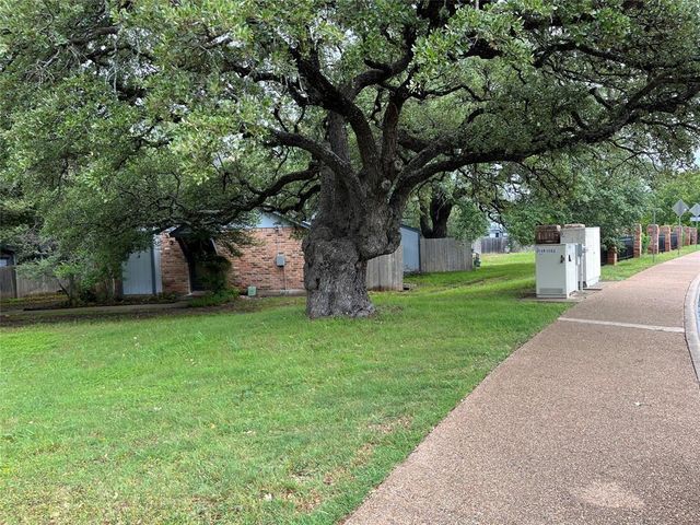 11901 Swearingen DR 96, Austin, TX 78758