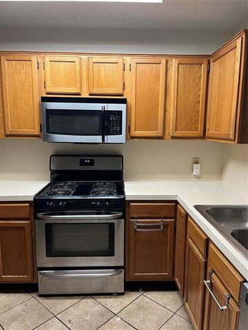 11901 Swearingen DR 96, Austin, TX 78758