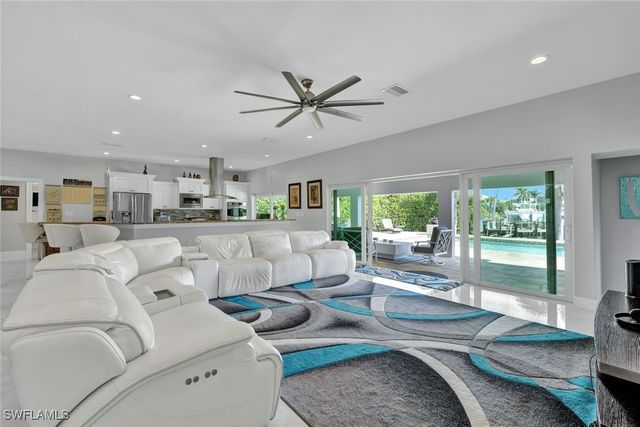 6448 Griffin BLVD, Fort Myers, FL 33908