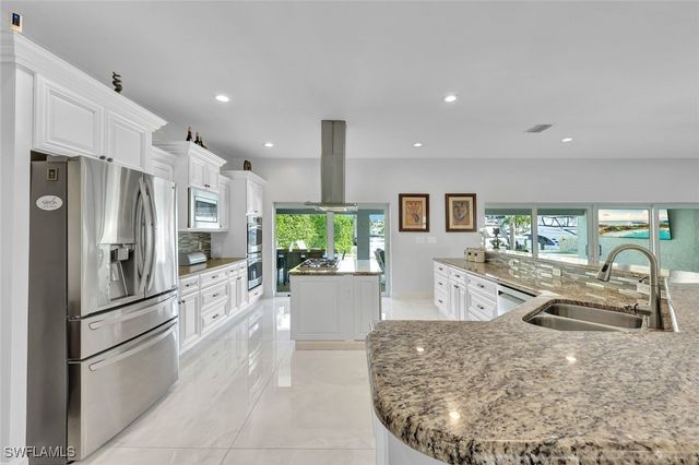 6448 Griffin BLVD, Fort Myers, FL 33908