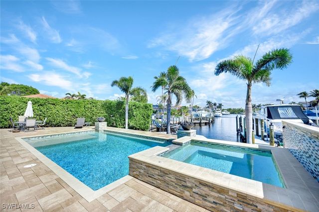 6448 Griffin BLVD, Fort Myers, FL 33908