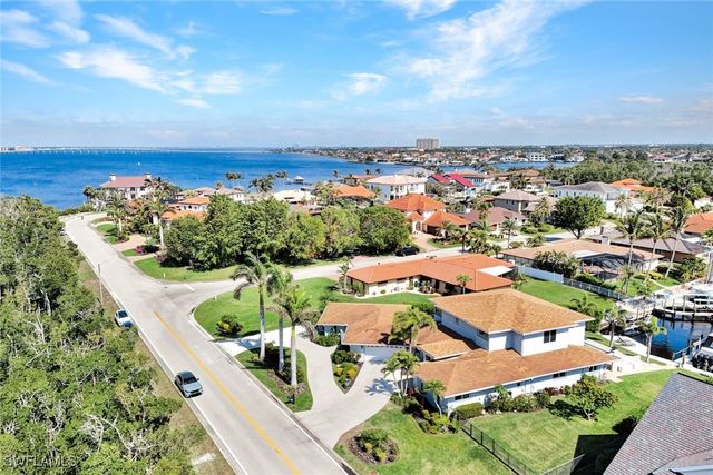 6448 Griffin BLVD, Fort Myers, FL 33908