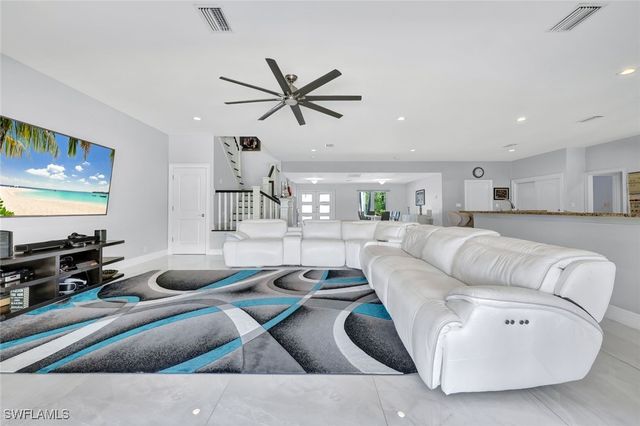 6448 Griffin BLVD, Fort Myers, FL 33908