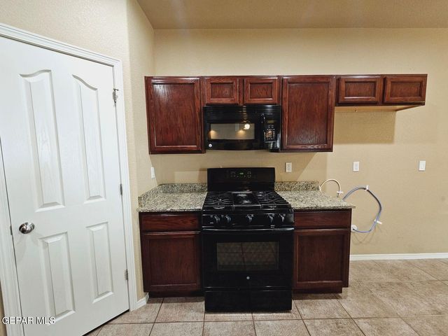 12185 COPPER VALLEY Lane, El Paso, TX 79934