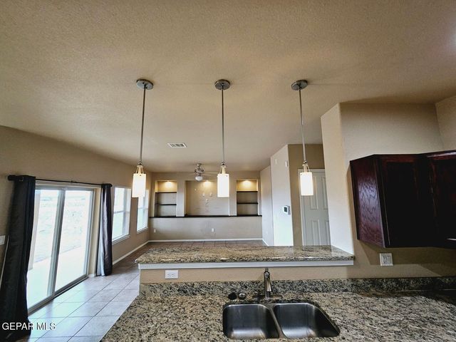 12185 COPPER VALLEY Lane, El Paso, TX 79934