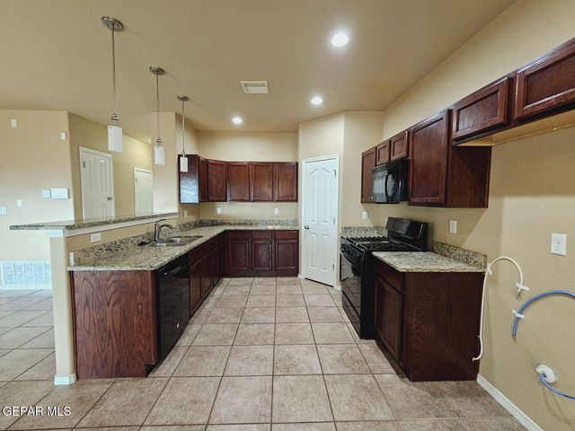 12185 COPPER VALLEY Lane, El Paso, TX 79934