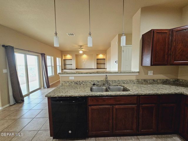 12185 COPPER VALLEY Lane, El Paso, TX 79934