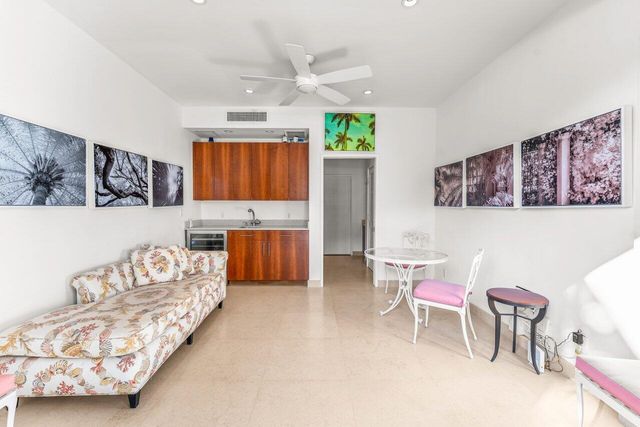 2000 S Ocean Boulevard 201n, Palm Beach, FL 33480