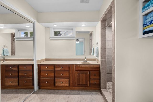 2603 Harmony Drive, Bettendorf, IA 52722