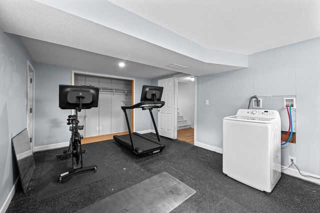 2603 Harmony Drive, Bettendorf, IA 52722