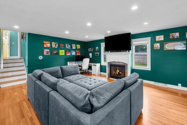 2603 Harmony Drive, Bettendorf, IA 52722
