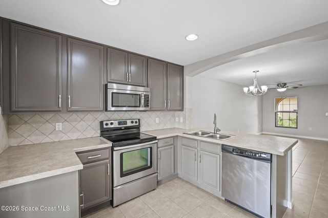 4550 Radiant Way 102, Melbourne, FL 32901