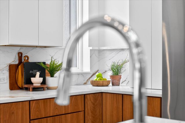 1410 Kearney Road, Ann Arbor, MI 48104