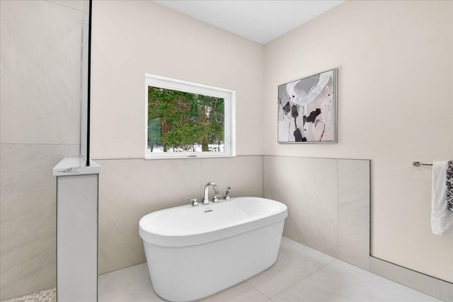 1410 Kearney Road, Ann Arbor, MI 48104