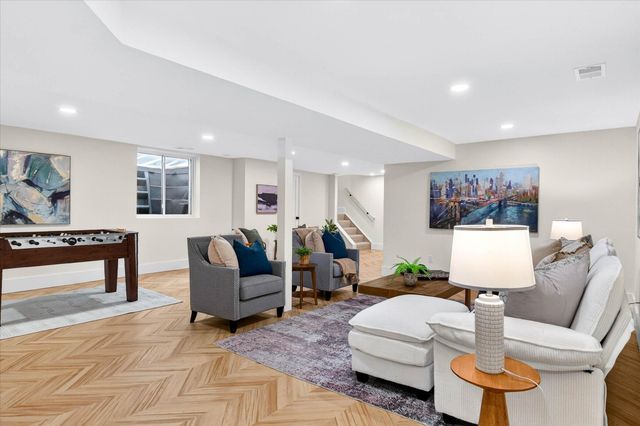 1410 Kearney Road, Ann Arbor, MI 48104