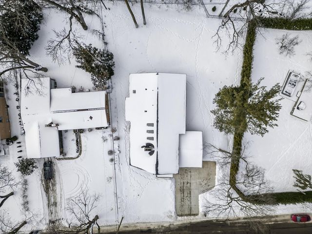 1410 Kearney Road, Ann Arbor, MI 48104