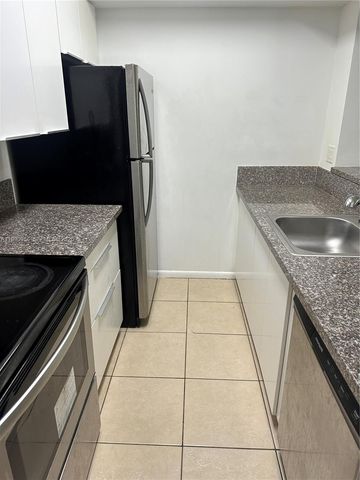 10001 W Atlantic Blvd 215, Coral Springs, FL 33071