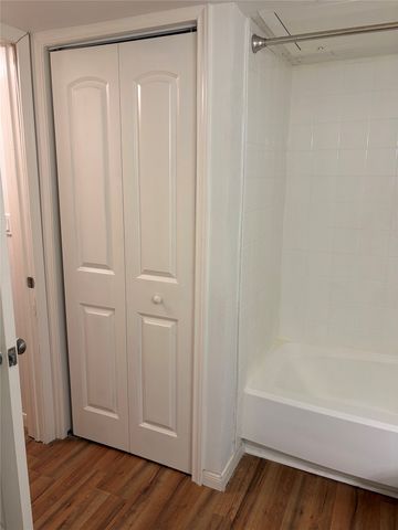3022 Forest Lane 222, Dallas, TX 75234