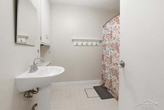 1405 Helen Street, Bay City, MI 48708