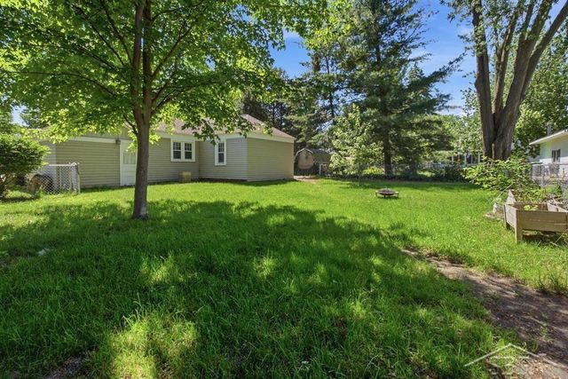 1405 Helen Street, Bay City, MI 48708