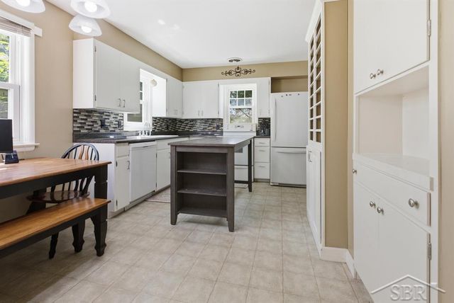 1405 Helen Street, Bay City, MI 48708