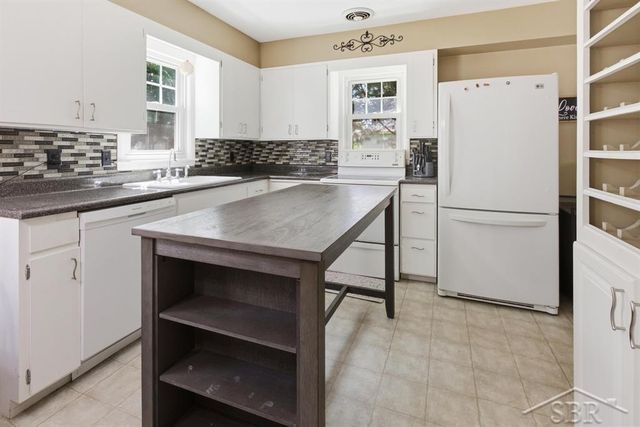 1405 Helen Street, Bay City, MI 48708