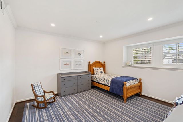 7902 Pagewood Lane, Houston, TX 77063