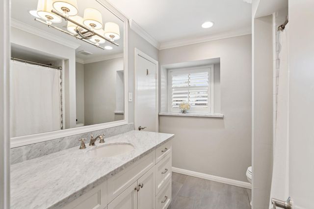 7902 Pagewood Lane, Houston, TX 77063