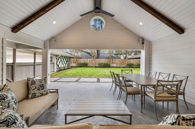 7902 Pagewood Lane, Houston, TX 77063