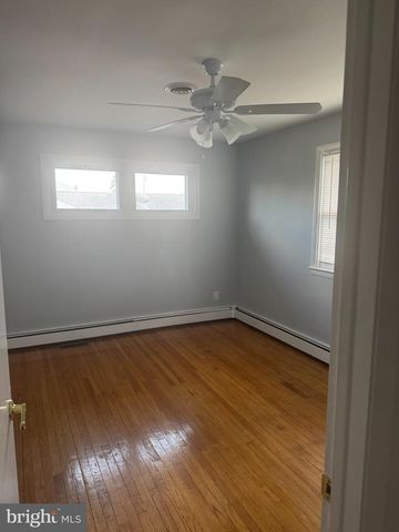 216 SUSSEX BLVD, Broomall, PA 19008