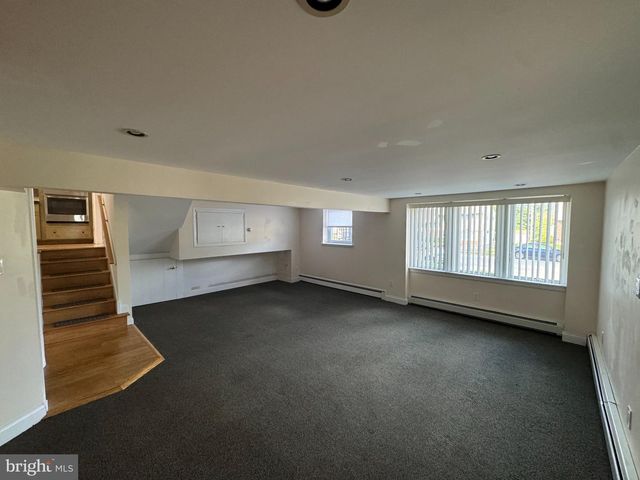 216 SUSSEX BLVD, Broomall, PA 19008