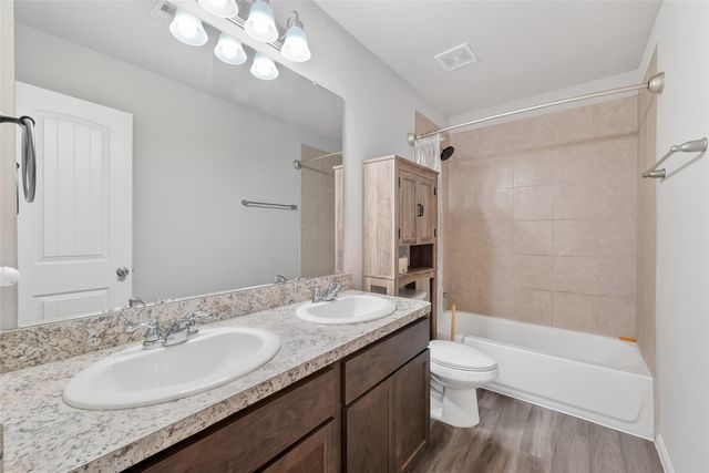 2516 Boss Street, La Marque, TX 77568