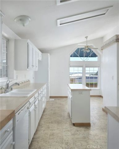 820 Farnsworth, Arroyo Grande, CA 93420