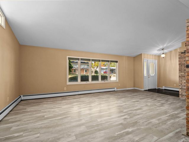 3210 Arrowwood Drive, Fort Wayne, IN 46815