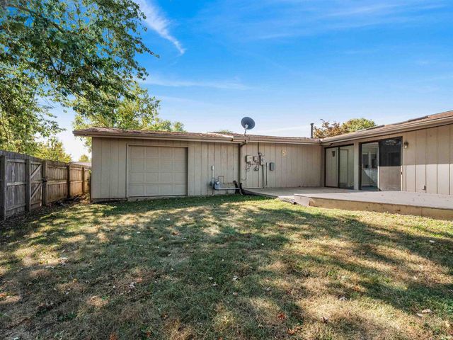 3210 Arrowwood Drive, Fort Wayne, IN 46815